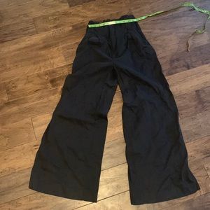 Black super high waisted pants with pleat